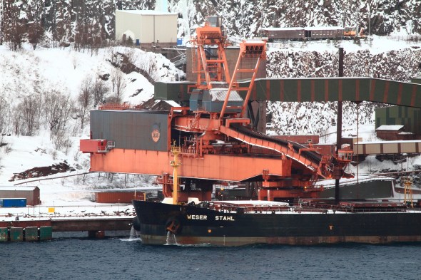 Iron ore being dumped into the cargo bay of Weser Stahl today at a rate of 1-2 metric tonns per second
